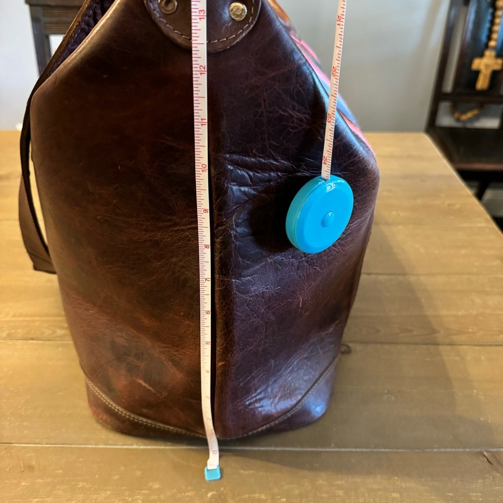 Nena & Co. The Perfect Weekender Travel Bag - Picture 10 of 11